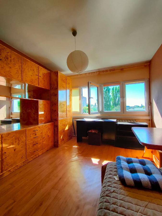 Apartment Skromne 2 Pokojowe Mieszkanie Na Znanym I Popularnym Osiedlu Akademickim-lumumbowo!