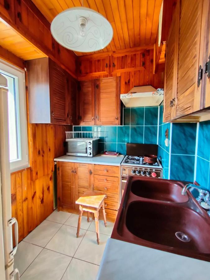 Skromne 2 Pokojowe Mieszkanie Na Znanym I Popularnym Osiedlu Akademickim-lumumbowo! Apartment *